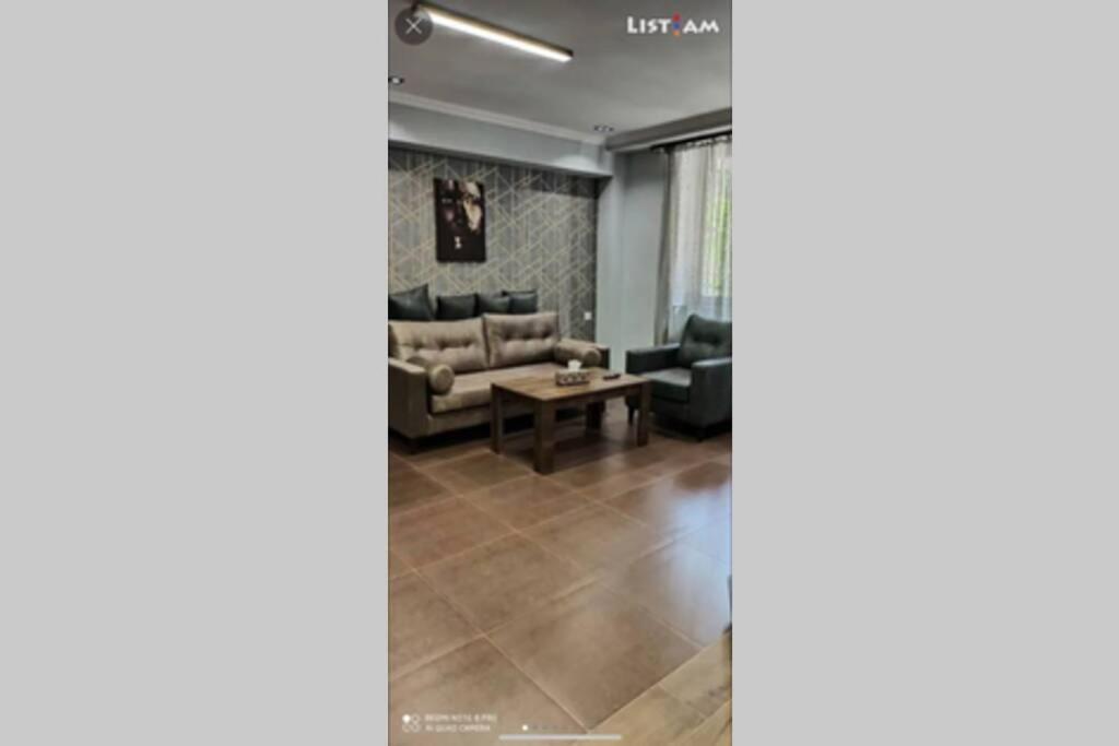 One Central Apartment يريفان المظهر الخارجي الصورة